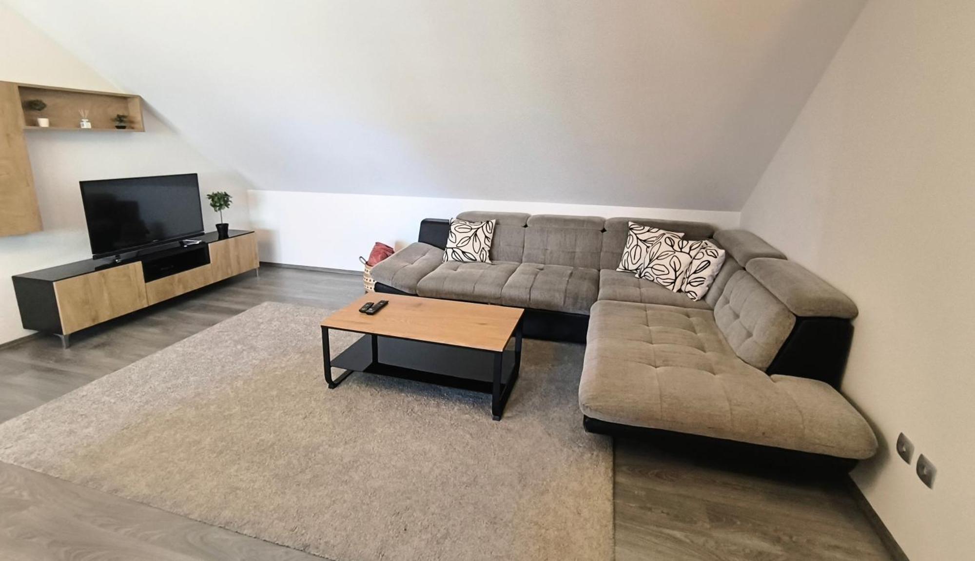 Apartment Cedar Zagreb Airport - Velika Gorica Scitarjevo Exterior foto